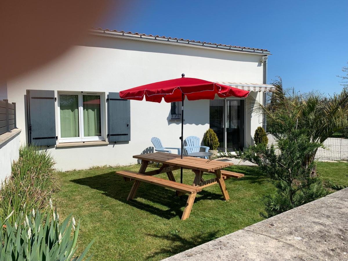 Gite Les Randonneurs Fontenay-le-Comte Exteriör bild