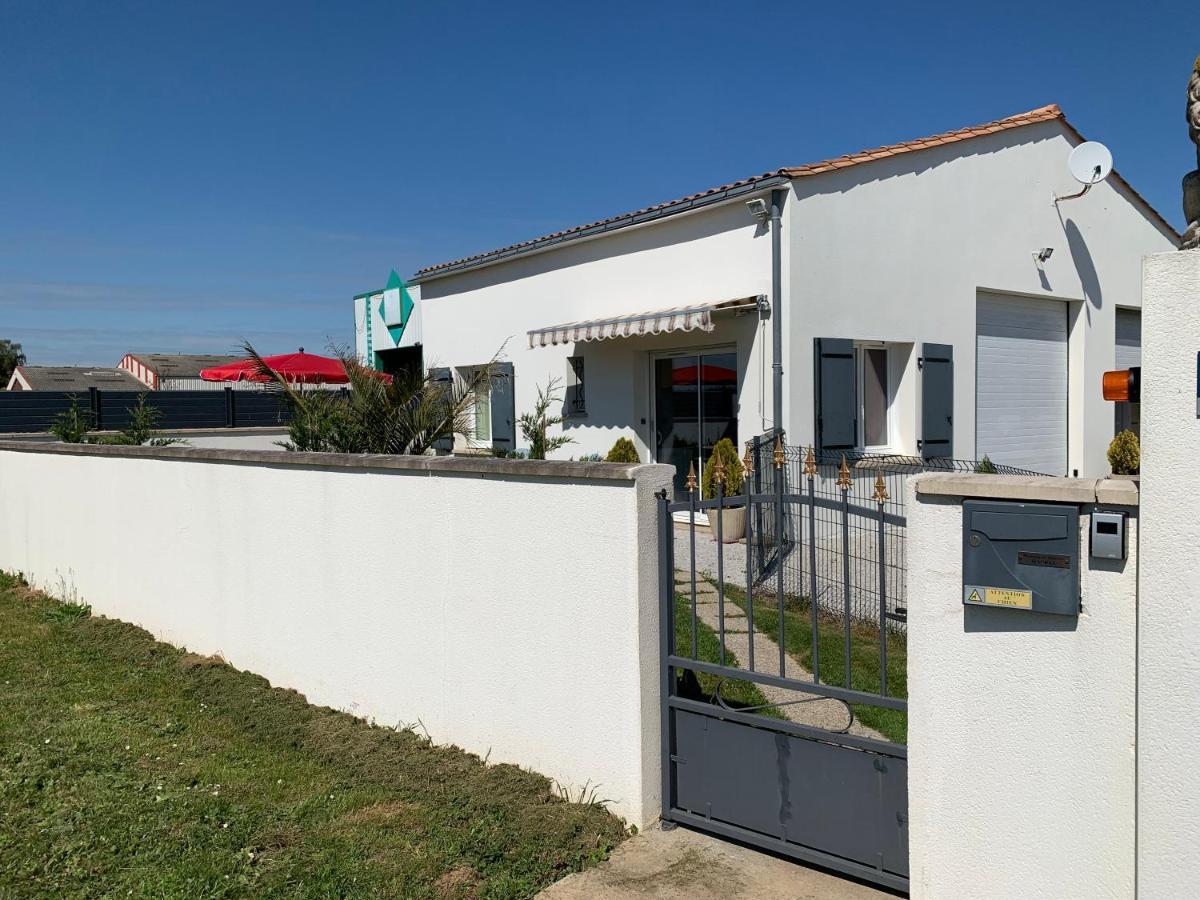 Gite Les Randonneurs Fontenay-le-Comte Exteriör bild